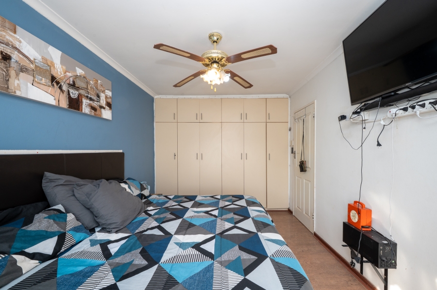 4 Bedroom Property for Sale in Perm Gardens Western Cape